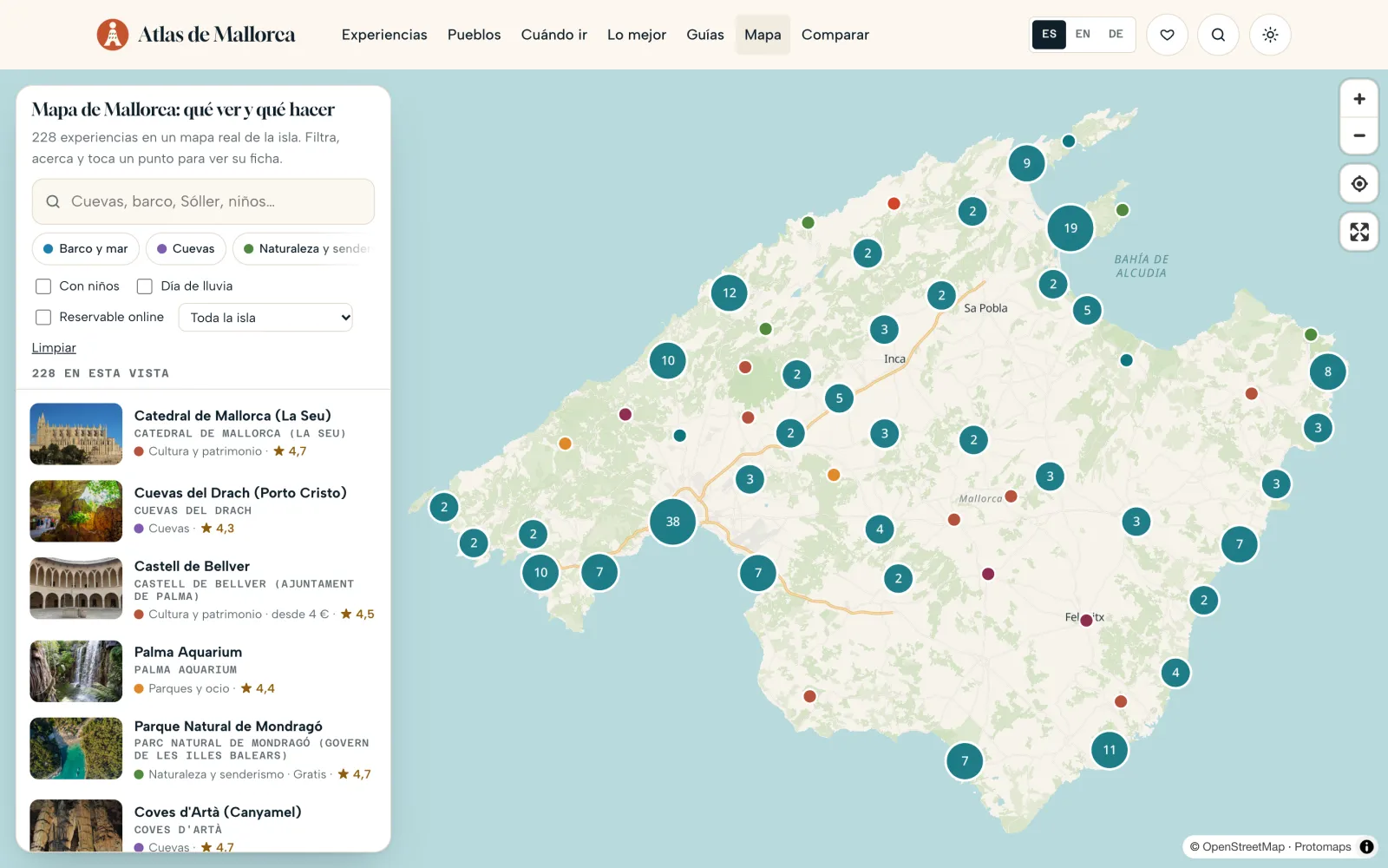 Map of Mallorca with clustered experiences and the side list with filters