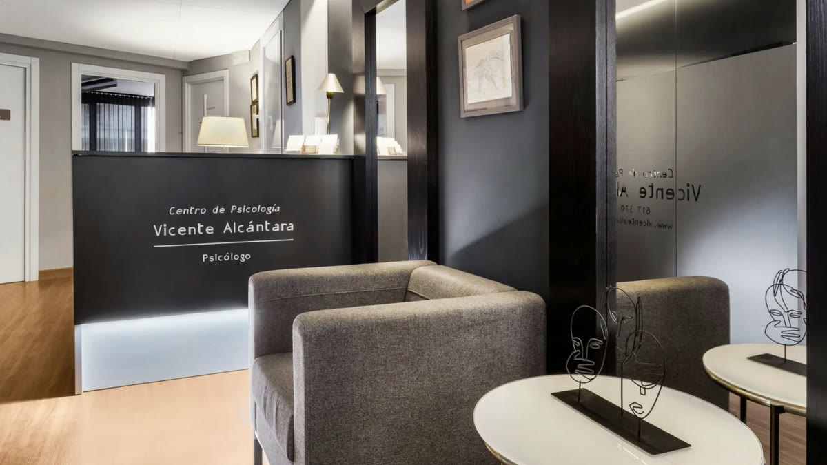 Centro de Psicología Vicente Alcántara — Diseño web